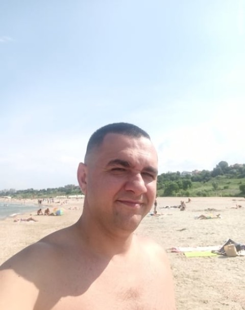 Andrada, fata jucausa din Baia Mare, gata de distractie