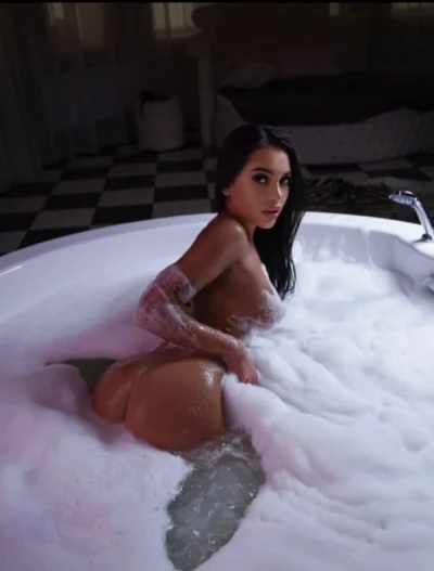 Andreea Escorta Bruneta de Lux in Constanta