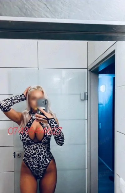 Atractiva blonda slim pentru experiente de neuitat in Timisoara