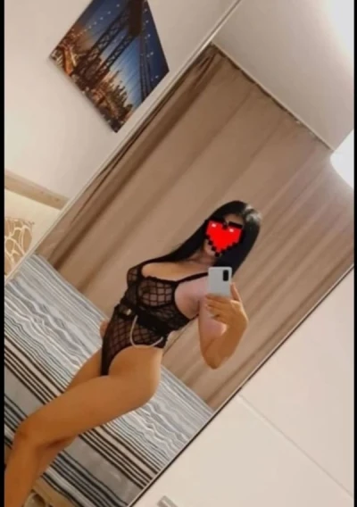 Atractiva bruneta din Baia Mare cauta partener serios pentru relatie stabila