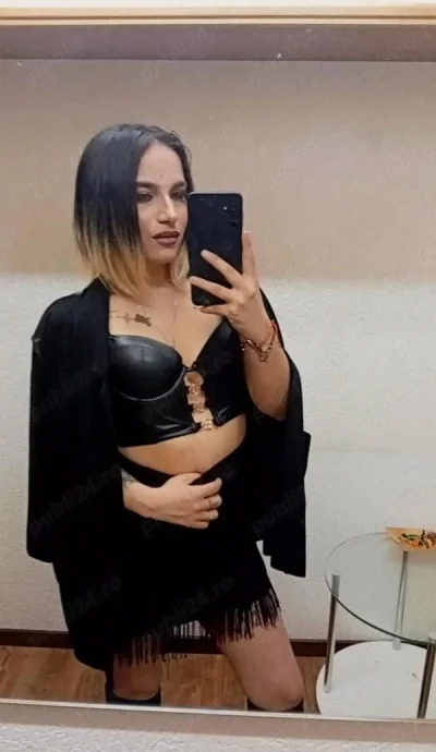 Blonda senzuala din Timisoara, aproape de Iulius Mall, te asteapta cu zambetul pe buze