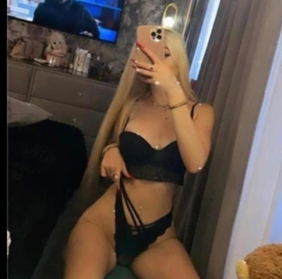 Delia, frumoasa din Constanta care te incanta pe webcam