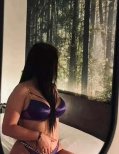 Descopera Blonda Sexy din Deva – Patrisea te Asteapta