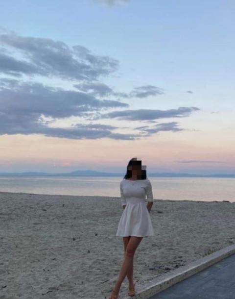 Descopera Bruneta Sexy din Oradea pentru Aventuri Unice