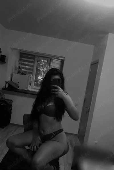 Descopera Experienta Suprema cu Bruneta Senzuala din Alba Iulia