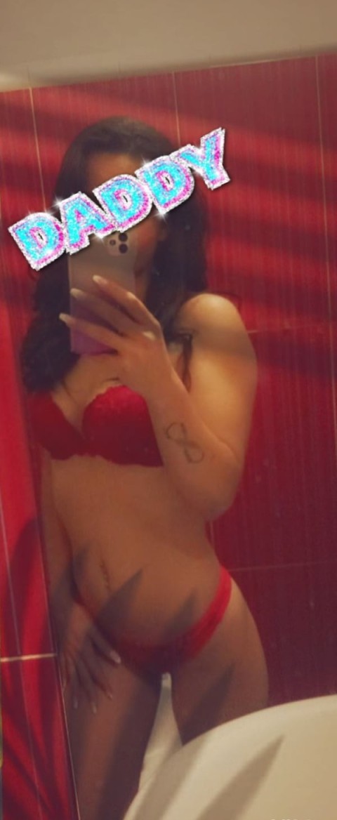 Descopera Experienta Unica cu Bianca din Craiova – Frumusete, Umor si Eleganta