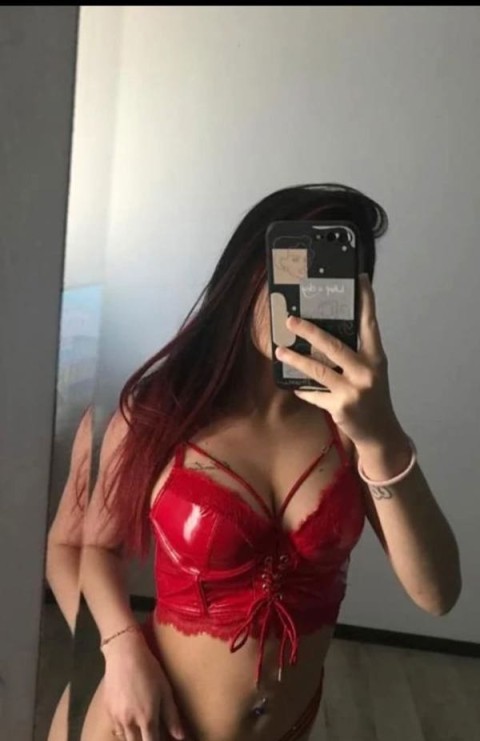 Descopera Experienta Unica cu Mia in Vaslui – Servicii de Escort Premium