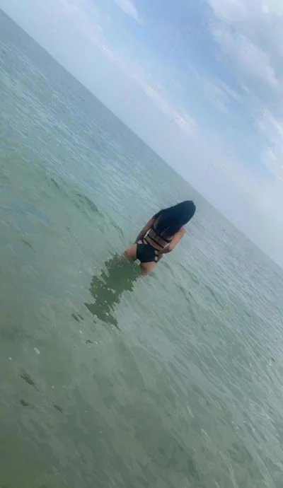 Descopera Experienta Unica cu Oana din Ramnicu Valcea – Disponibila pentru Intalniri si Deplasari