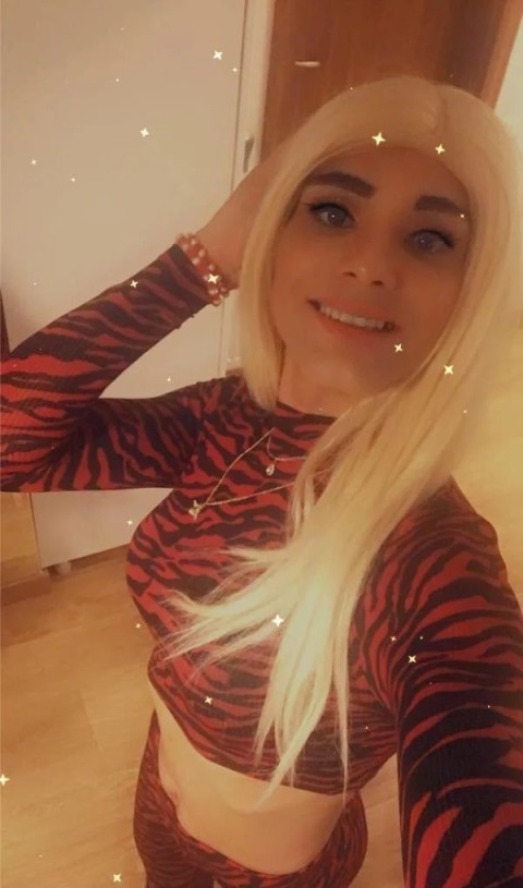 Descopera Frumusetea si Eleganta cu Irina in Bacau – Disponibila Acum