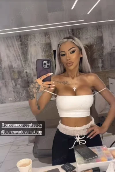 Descopera Frumusetea si Eleganta in Alexandria cu Beatrice – 23 Ani