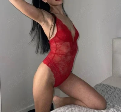 Descopera Frumusetea si Seductia din Sibiu cu Andreea si Alexandra