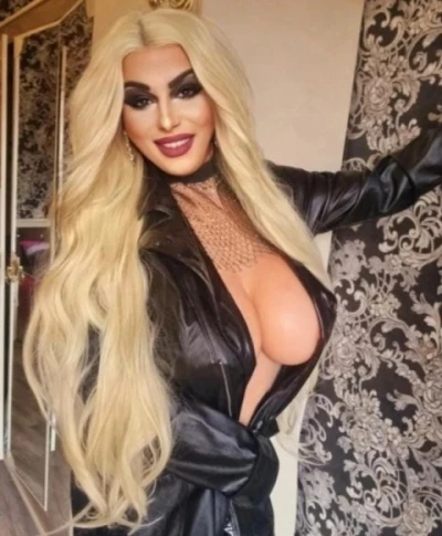 Descopera Masajul Perfect in Sector 3 – Experiente Unice cu Bruneta Slim