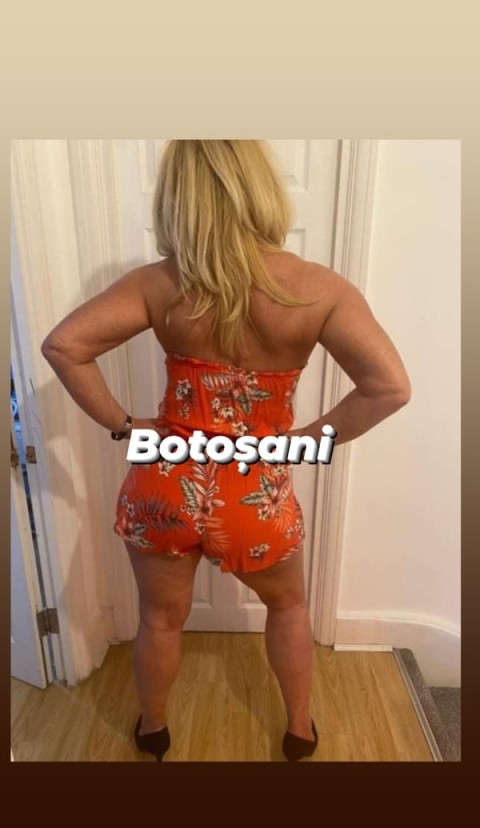 Doamna Eleganta si Experimentata din Ploiesti, 46 de Ani – Descopera Farmecul