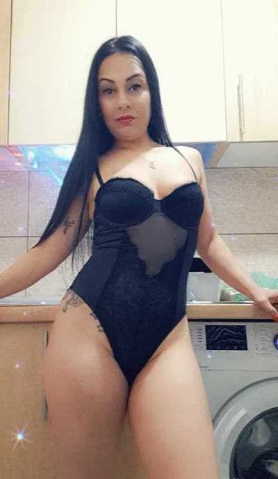 Escort Ploiesti cu Tatuaje – Experienta Unica de Masaj si Servicii Premium