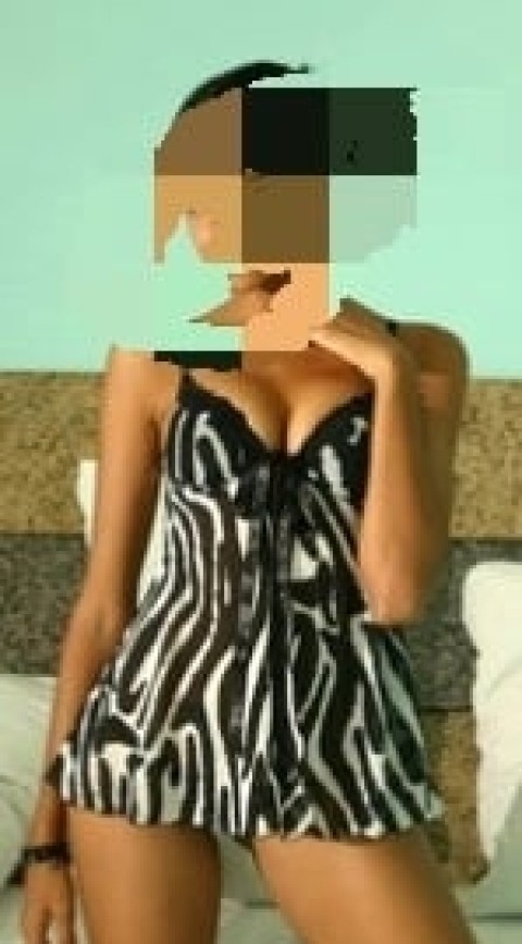 Experienta Exclusiva cu o Domnisoara Eleganta din Arad