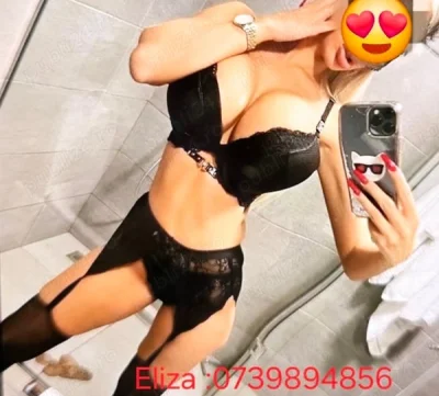 Exploreaza placerea cu doua brunete pasionale in Sector 6