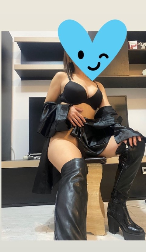 Exploreaza placeri exclusive cu papusi premium in Sector 1