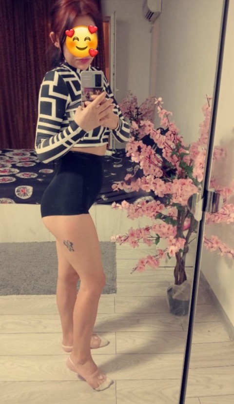 Intalneste o blonda seducatoare din Barlad pentru momente speciale