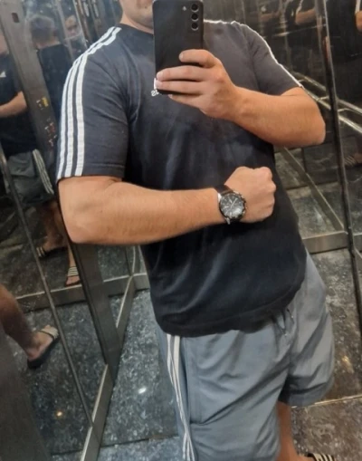 Intalneste o blonda tatuata si senzuala din Sector 3