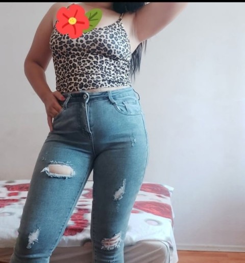 Intalneste-o pe Karina in Campina – Eleganta si Pasiune pentru Momente Unice