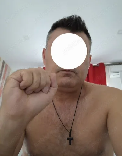 Kasandra, bruneta senzuala din Sector 2, te asteapta pentru o experienta unica