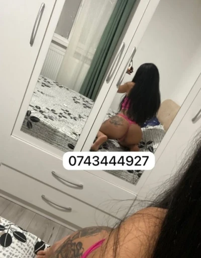 Laura, experta in rasfaturi senzuale la Iasi