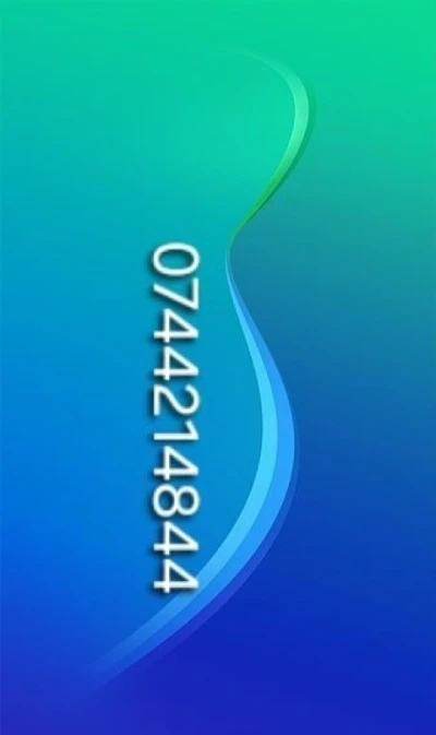 Maya, bruneta tatuata din Constanta, gata de aventuri