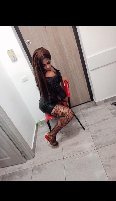 Monica, experienta unica in Piatra Neamt – zambet fermecator si companie deosebita