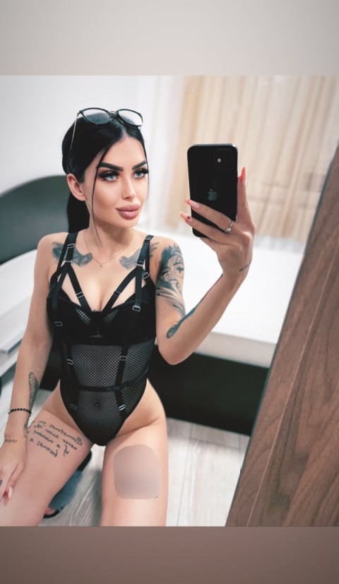 Party Girl Plina de Energie in Targu Mures – Disponibila pentru Deplasari