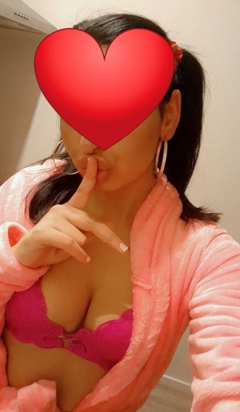 Rebeca din Sector 2 – Experienta de Neuitat in Bucuresti