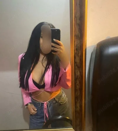 Silvia, blonda atragatoare din Bistrita, pentru momente speciale