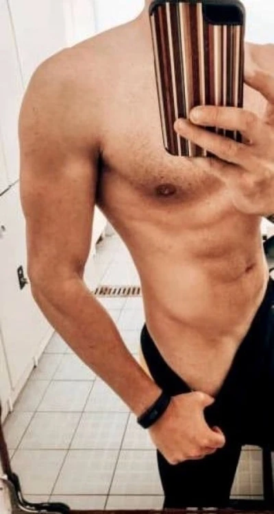 Tanar pasiv din Oradea cauta activ discret pentru momente speciale